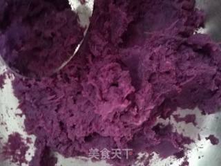 紫薯芝麻球的做法步骤：2