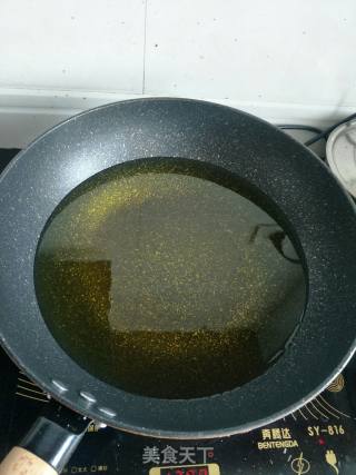 家常干锅辣子鸡的做法步骤：1