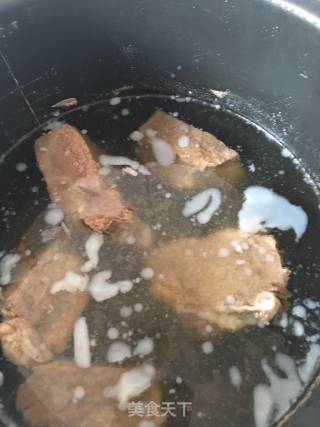 凉拌牛肉丝的做法步骤：1