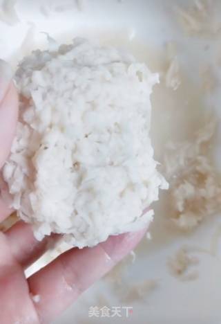 莲藕花生丸子的做法步骤：4