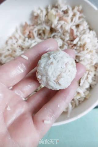 莲藕花生丸子的做法步骤：6