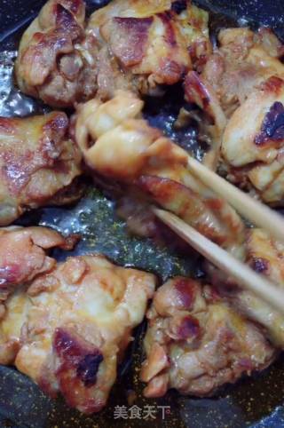 香煎鸡腿的做法步骤：6