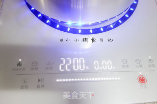 玉米排骨汤的做法步骤：3