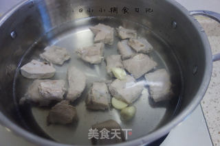 玉米排骨汤的做法步骤：7