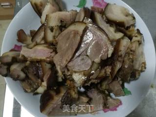 卤蹄膀孜然土豆的做法步骤：2