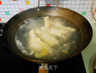 绿咖喱焖牛筋的做法步骤：3