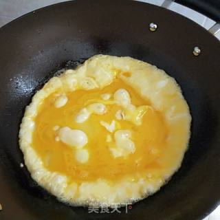 洋葱炒鸡蛋的做法步骤：5