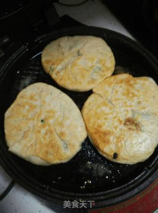 韭菜馅饼的做法步骤：8