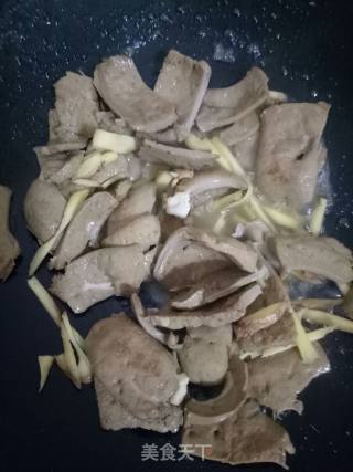 炒猪肝的做法步骤：5
