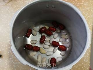 白芸豆红枣汤的做法步骤：2