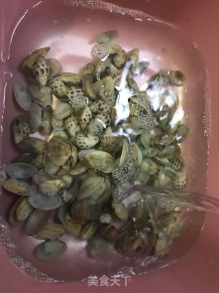 炒花甲花螺的做法步骤：3