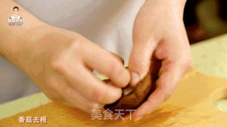儿童节到啦！亲自下厨给宝宝做一碗健康美味的杂菜粥吧！的做法步骤：4