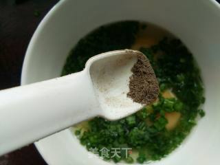 韭菜鸡蛋灌饼的做法步骤：8