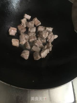 红烧排骨的做法步骤：2