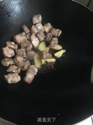 红烧排骨的做法步骤：3