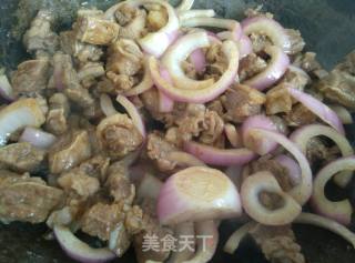 咖喱牛肉的做法步骤：8