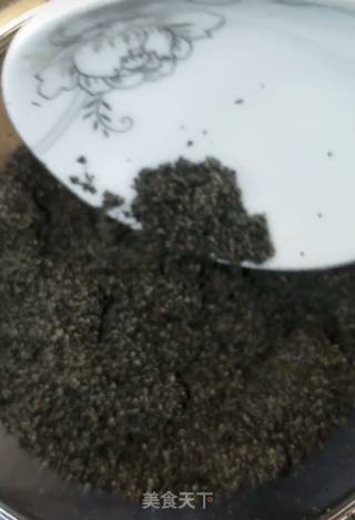 黑芝麻糊的做法步骤：1