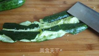 拍黄瓜的做法步骤：2