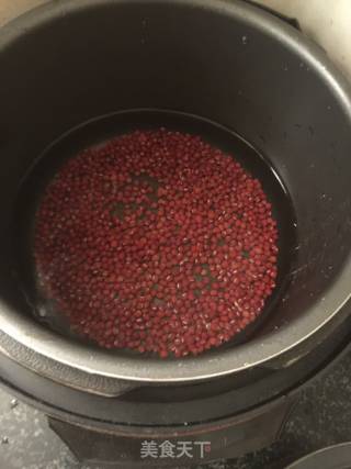 红豆莲子汤的做法步骤：3