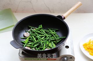 芦笋虾仁的做法步骤：7