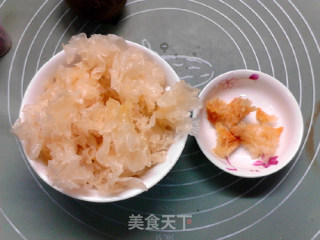 罗汉果山楂银耳羹的做法步骤：3