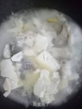 鱼肉豆腐汤的做法步骤：5
