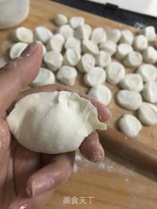 酸菜猪肉水饺的做法步骤：7