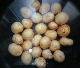 香葱煎小土豆的做法步骤：2