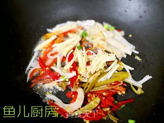 泡菜魔芋豆腐──“鱼儿厨房”私房菜的做法步骤：3