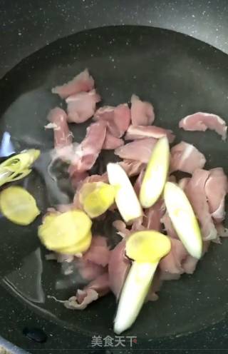 海苔肉松的做法步骤：1