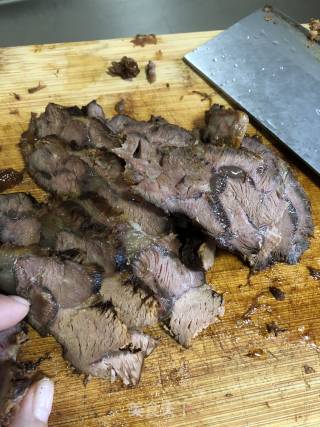 凉拌牛展肉的做法步骤：2
