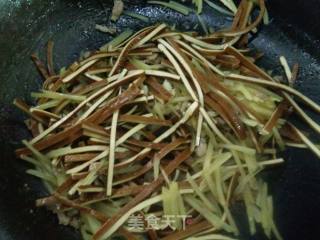 土豆丝炒豆腐干的做法步骤：11