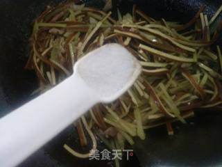 土豆丝炒豆腐干的做法步骤：12