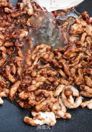 京酱肉丝的做法步骤：8
