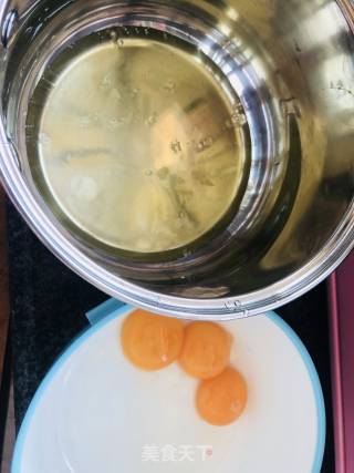 蛋糕可以不加油的做法步骤：1