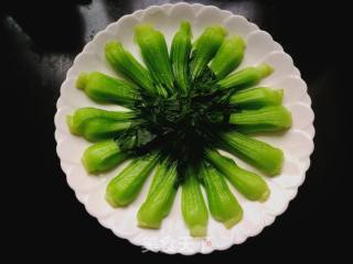 香菇油菜的做法步骤：2