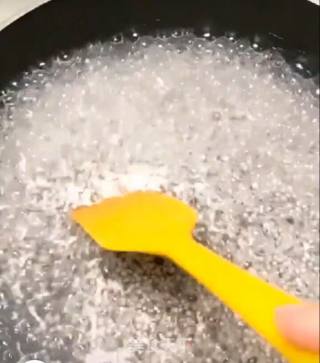 缤纷水果西米露的做法步骤：2