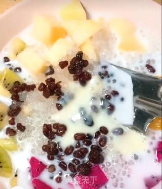 缤纷水果西米露的做法步骤：7