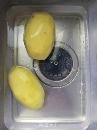 炝炒土豆丝的做法步骤：1
