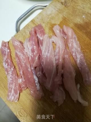 肉条炒苦笋的做法步骤：2