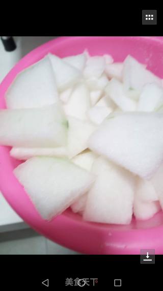 蒜头焖冬瓜的做法步骤：1