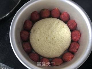草莓慕斯蛋糕的做法步骤：4