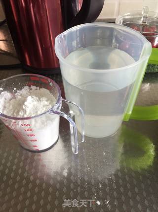 玉米淀粉凉粉的做法步骤：1