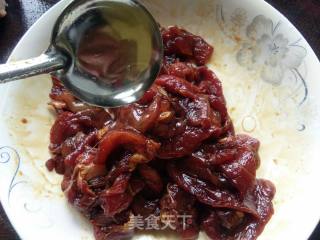 大葱炒肉的做法步骤：2