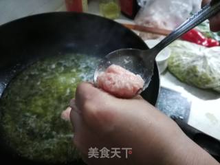 酸菜肉丸汤的做法步骤：10