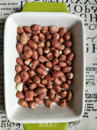 糖霜花生的做法步骤：2