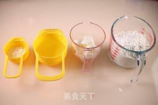那一枚酥到掉渣的蛋黄酥的做法步骤：1