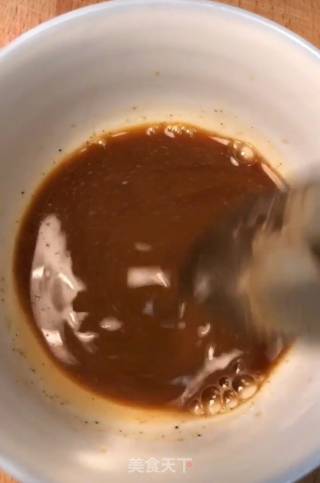 青红椒炒鸡蛋的做法步骤：4