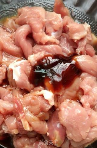 蒜香里脊肉的做法步骤：2
