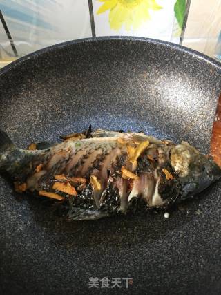 浓香鲫鱼豆腐汤的做法步骤：3